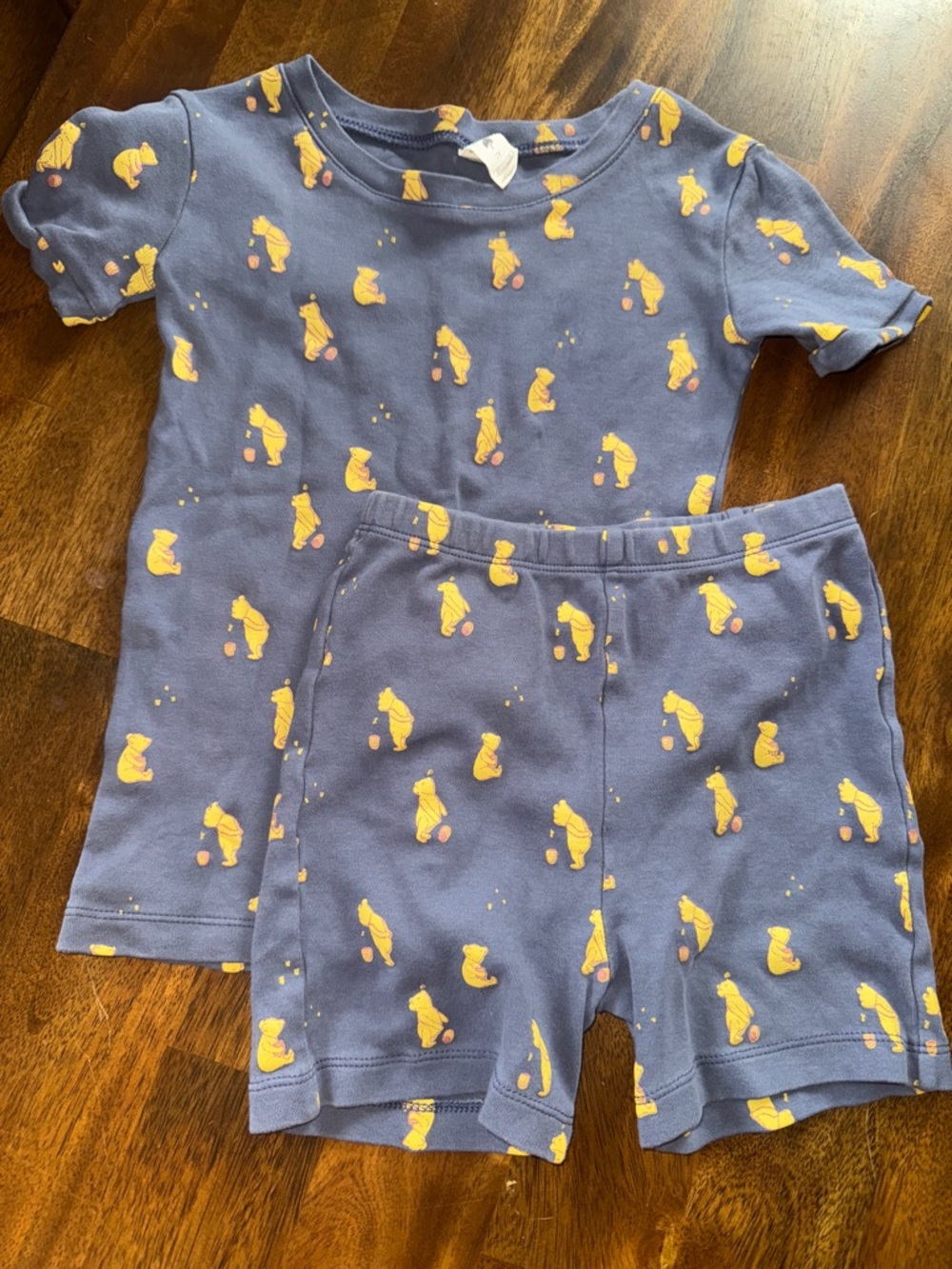 Kate Quinn Pooh Bear pajama set